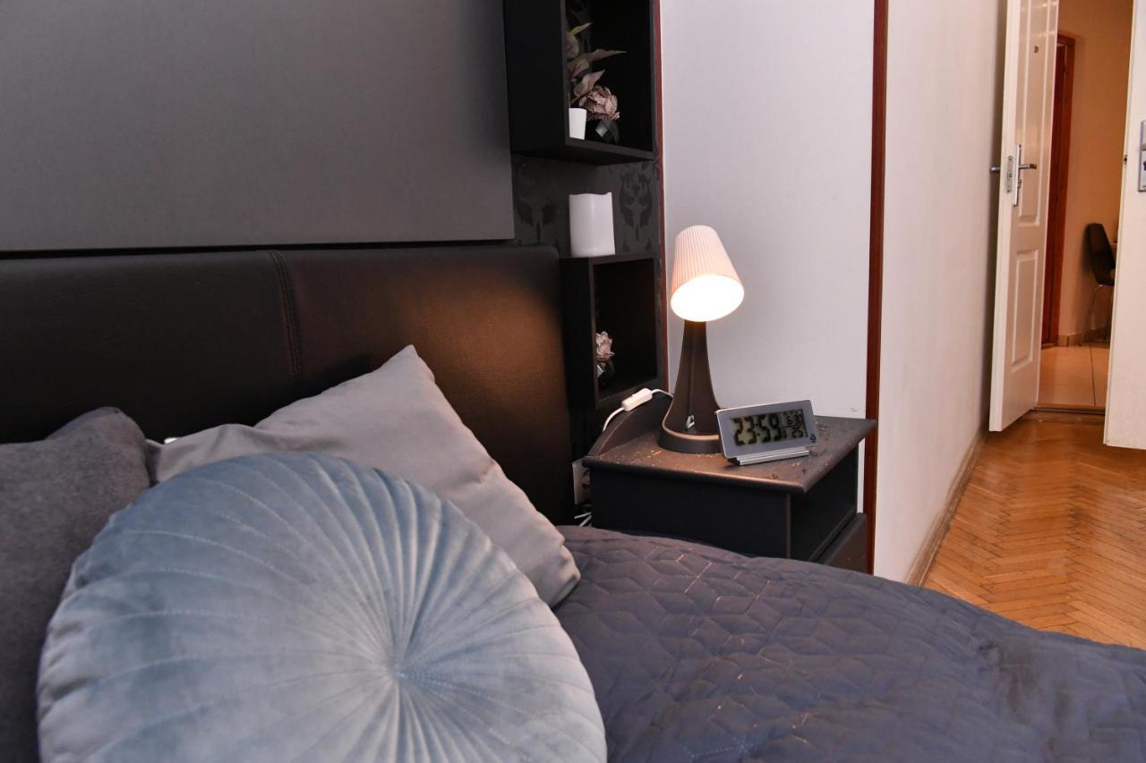 Five Seasons Vaci Utca Apartment Budapest Bagian luar foto